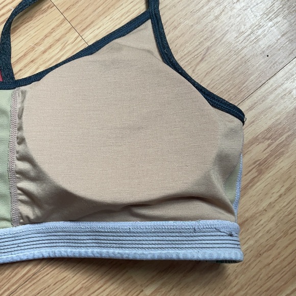 Lululemon y-flow bra - Picture 5 of 5